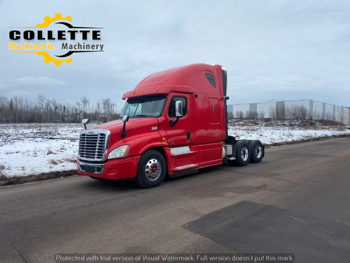 2012 Freightliner Cascadia Detroit DD15 - Image 3