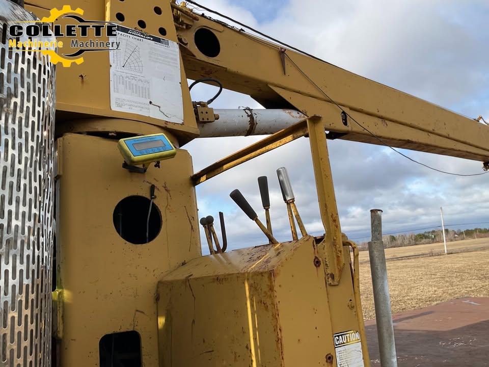 1995 Peterbilt 379 - Image 9