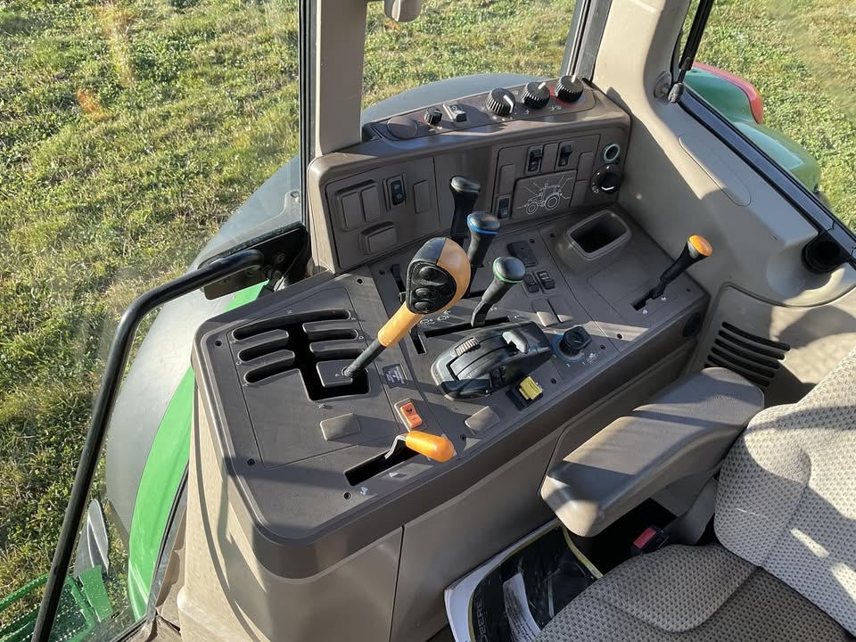 2017 JOHN DEERE 6155m - Image 9