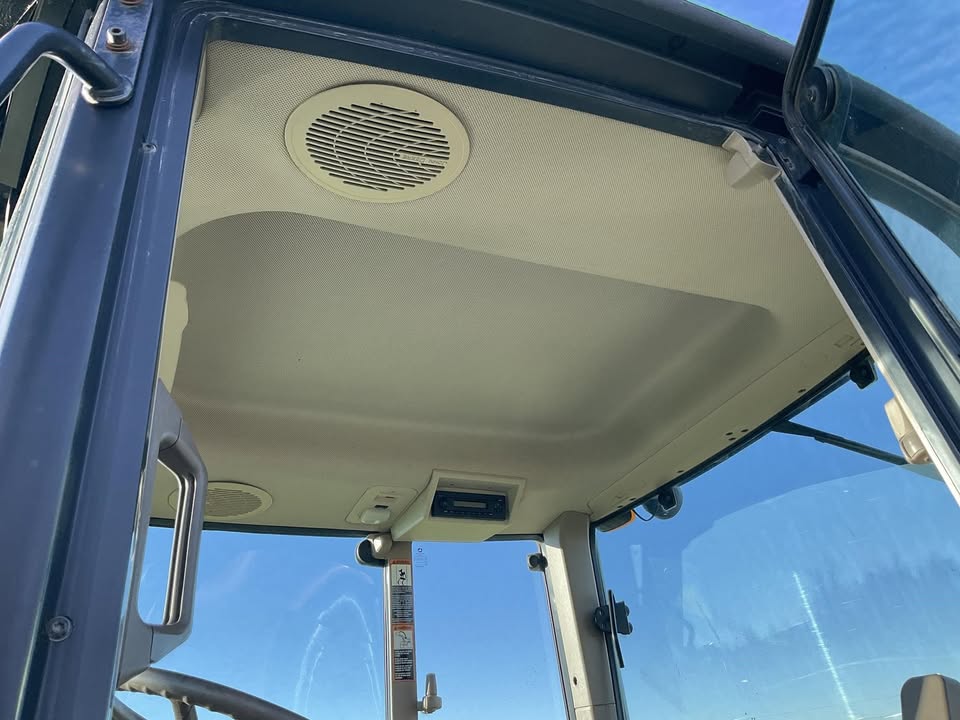 2017 JOHN DEERE 6155m - Image 7