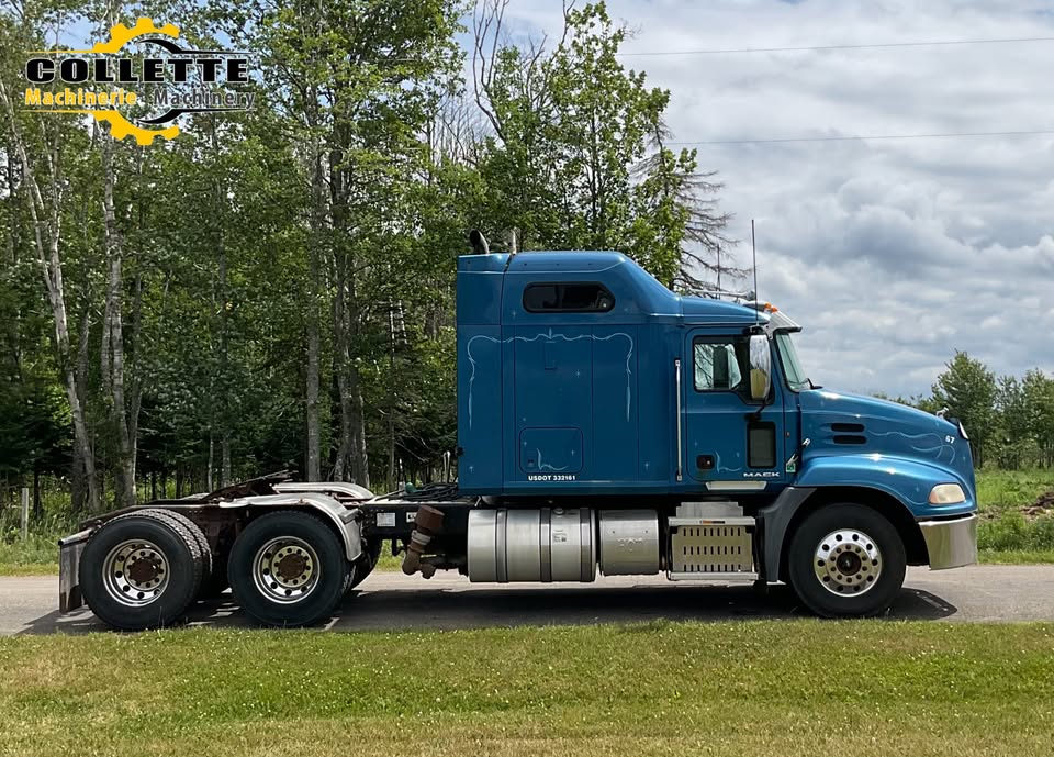 2013 Mack cxu613 (pinnacle) - Image 4
