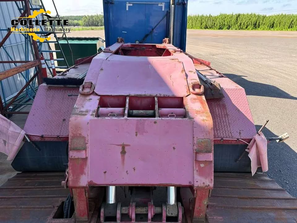 2007 JC lowboy gooseneck trailer - Image 8